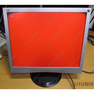 Монитор 19" ViewSonic VA903 с дефектом изображения (битые пиксели по углам) - Киров.
